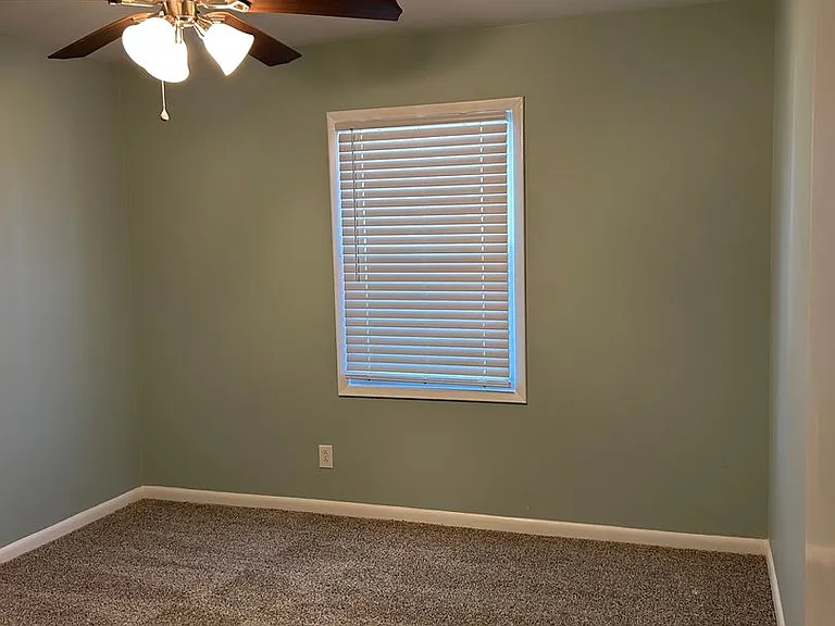 103 W Emerald Dr — Photo 9