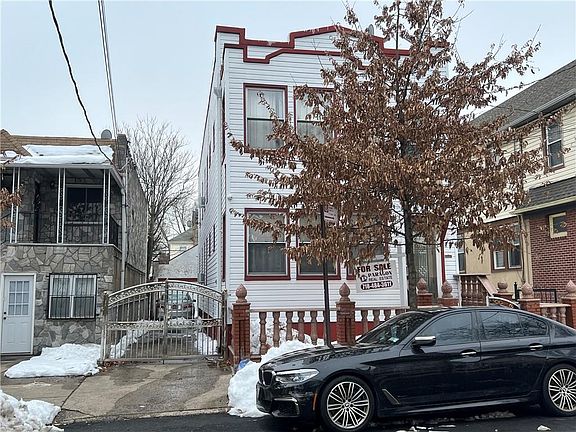 2nd image of 620 E 38th St