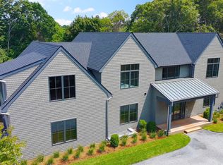 190A S Country Rd, Remsenburg, NY 11960