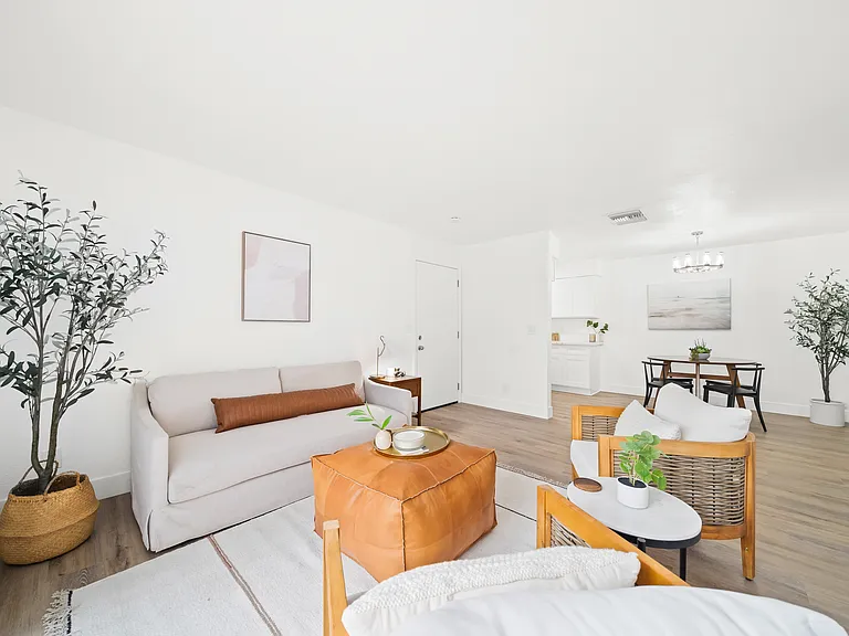 1515 Rosecrans Ave — Photo 11