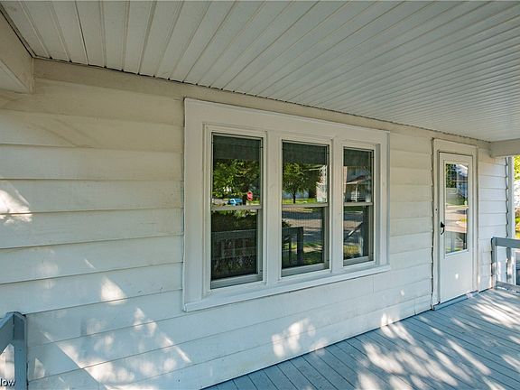 2nd image of 1190 Dietz Ave