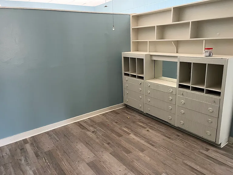 345 E Ridgeway St — Photo 7