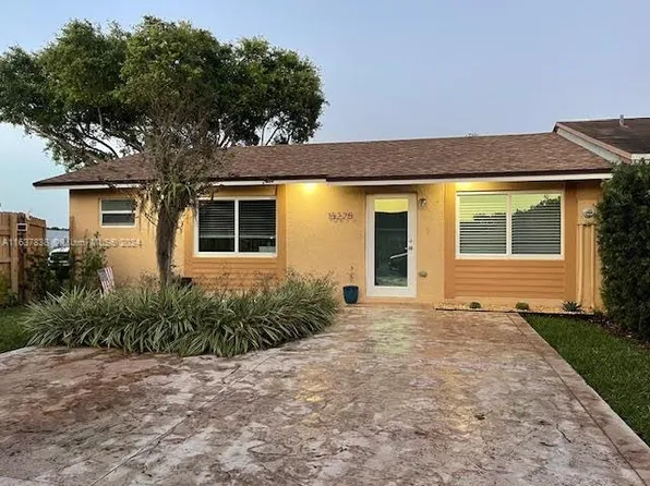 15275 SW 69th Ter, Miami, FL 33193