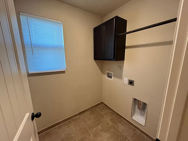 13911 Annas Way #104 — Photo 14