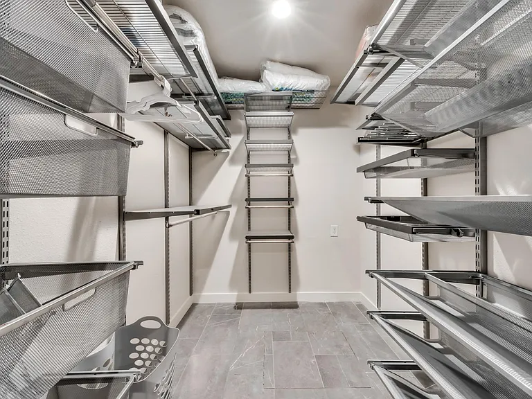 6217 Alpha Rd — Photo 33