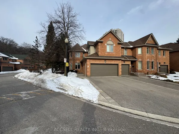 1905 Broad Hollow Gate #13, Mississauga, ON L5L 5X2
