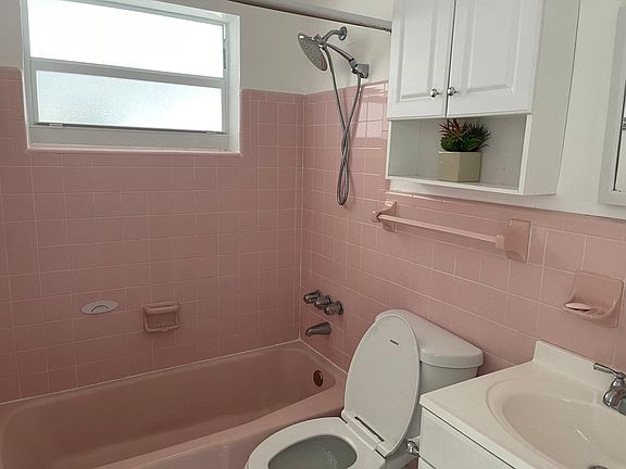 5th image of 9442 SW 52nd St