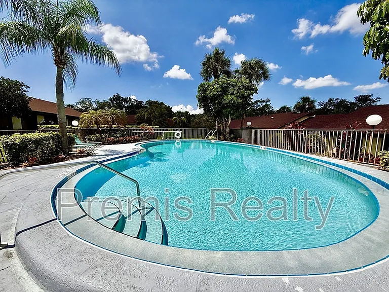 1271 Powderpuff Dr — Photo 23