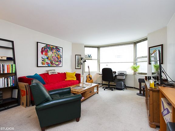 3rd image of 535 N Michigan Ave APT 1203