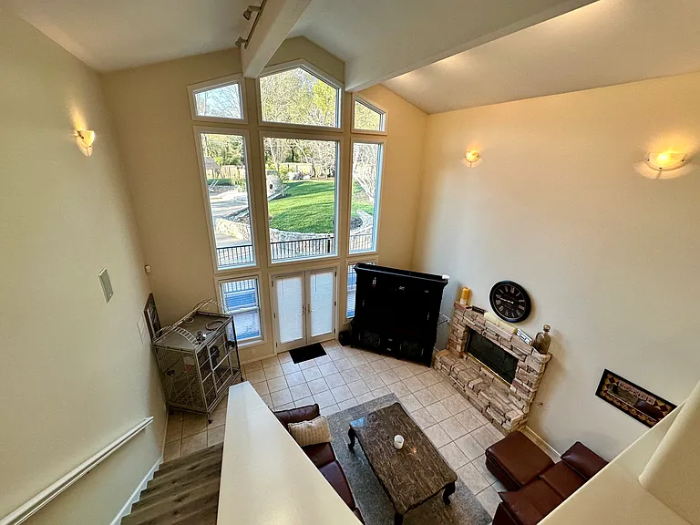 7027 Pine Gate Way #B — Photo 10
