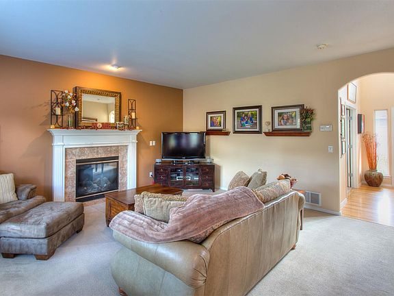 4th image of 502 N Homestead Dr