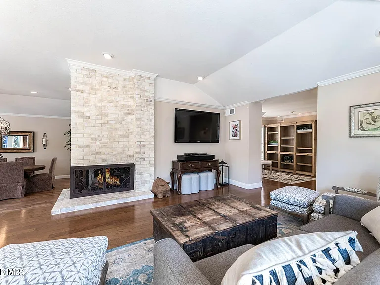 32146 Oakshore Dr — Photo 4