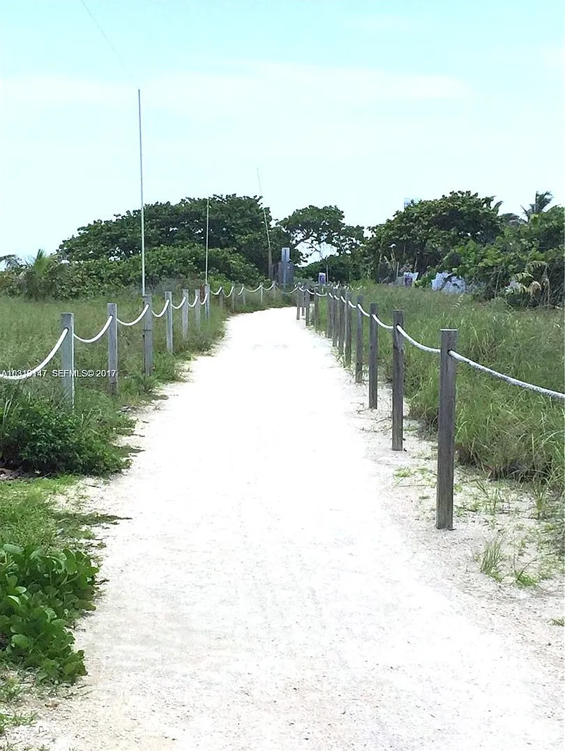 Surfside Miami Beach — Photo 2