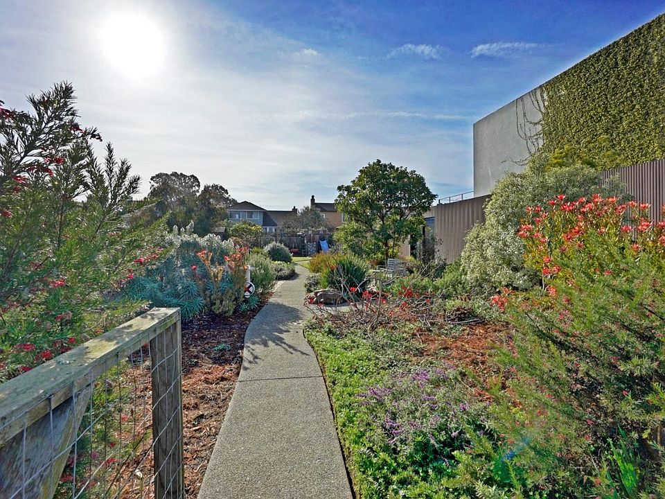 2nd image of 7 Kelly Ave