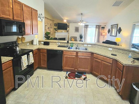 4th image of 2132 Sotterley Ln