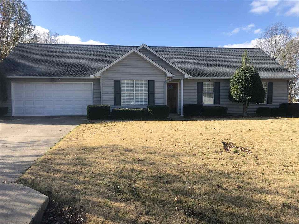 1st image of 45 Oakdale Dr