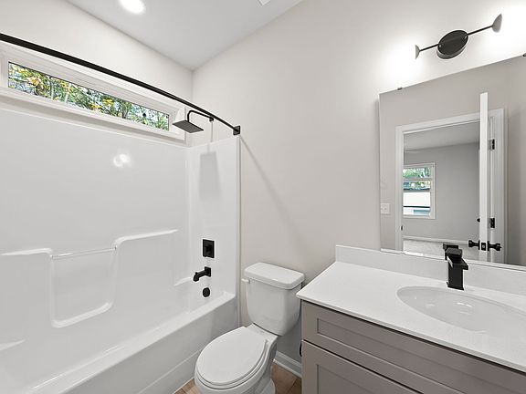 2nd image of 4204 Reavis Rd #102