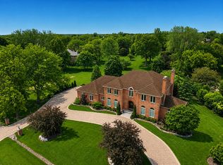 1710 Galloway Cir, Barrington, IL 60010