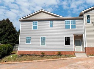 1 Huntress Dr, Greer, SC 29651