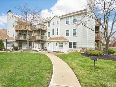 28180 Detroit Rd APT D1, Westlake, OH, 44145