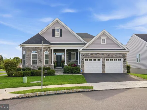 671 Stamp St, Phoenixville, PA 19460