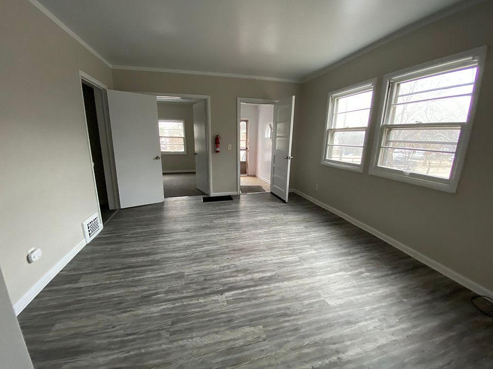 1st image of 1126 S Park St #1