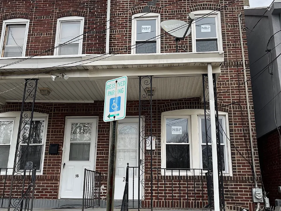 20 Vine St