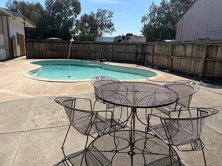 5070 Poplar Rd — Photo 22