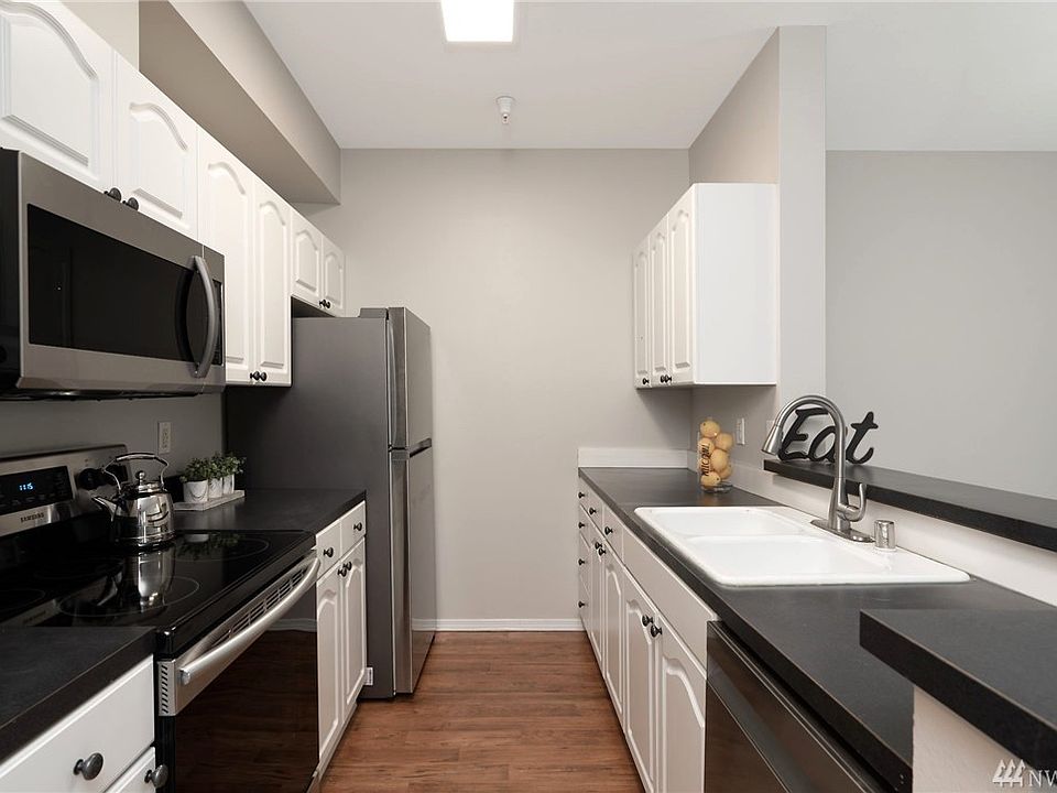 2nd image of 801 Rainier Ave N Unit B308
