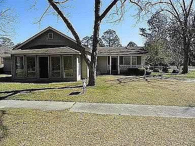 1st image of 417 Oak Villa Dr