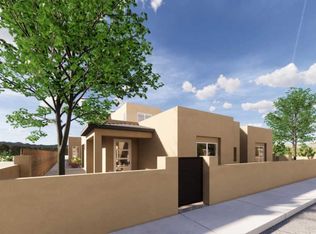 42 Blue Feather Rd, Santa Fe, NM 87508