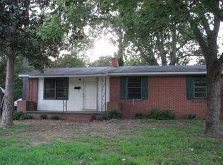 111 Waverly Ct, Spartanburg, SC 29306