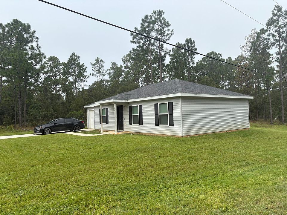 2nd image of 594 NW Redwing Rd