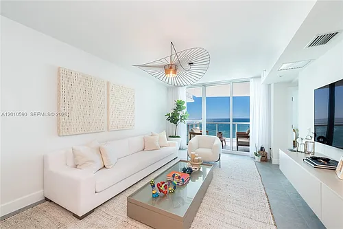 3801 Collins Ave #1502 Photo 1