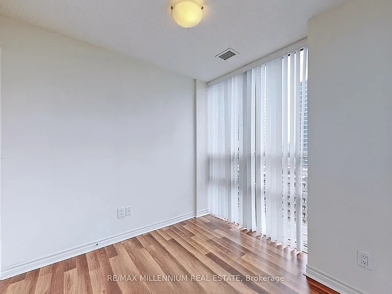 25 Lower Simcoe St #1508 — Photo 26