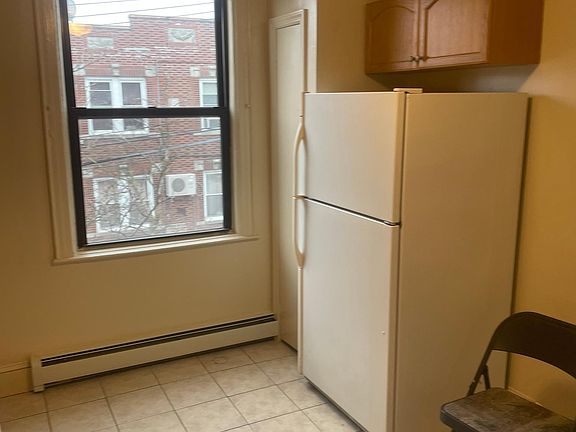 2nd image of 10502 32nd Ave #2A