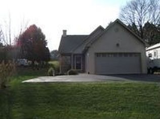 1886 Reading Dr, Bethlehem, PA 18015