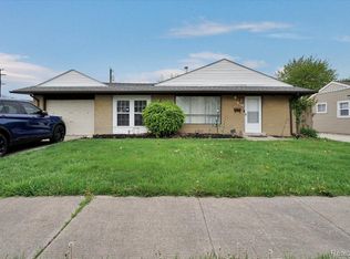 6854 Harding St, Taylor, MI 48180