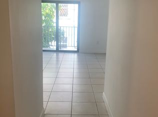 1144 NW 5th St #6, Miami, FL 33128