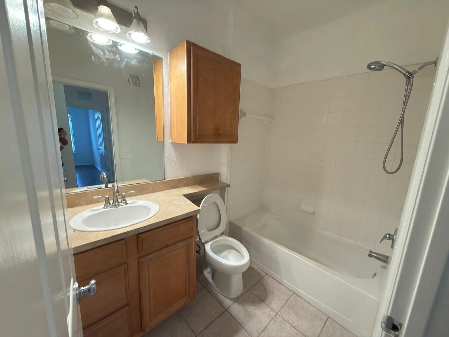 6123 Metrowest Blvd #107 (B13) - 107 — Photo 2