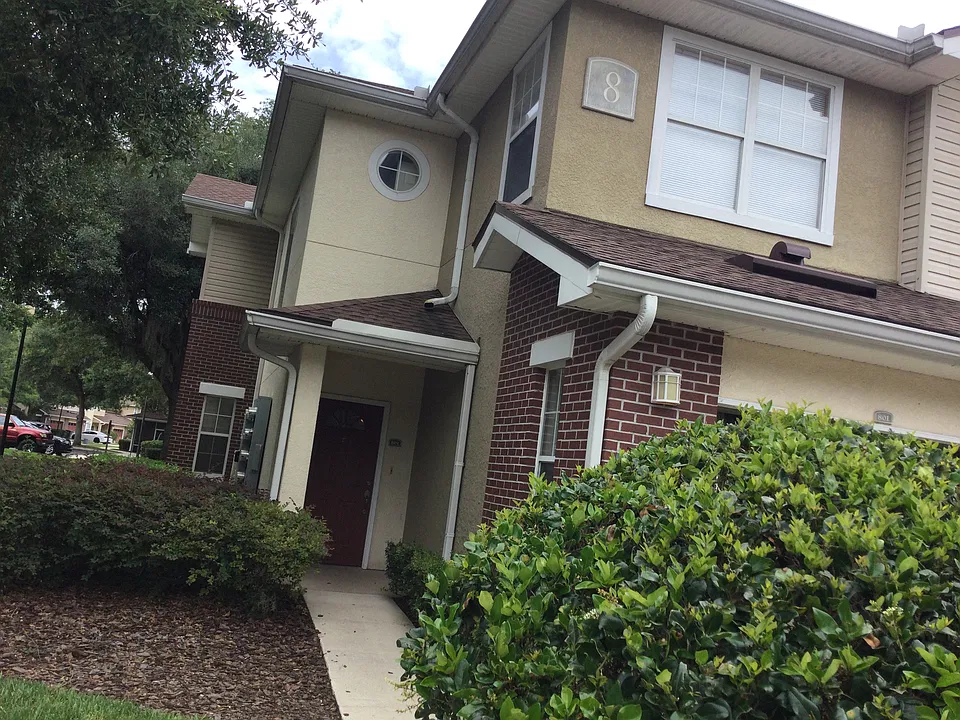 5663 Greenland Rd #801