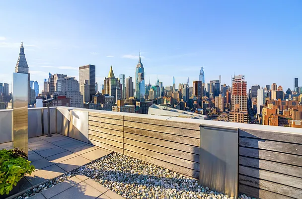 Rented by Mirador Real Estate | media 16