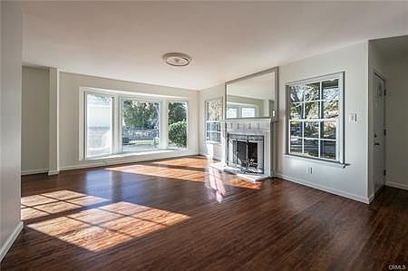 4th image of 1821 Valencia Ave