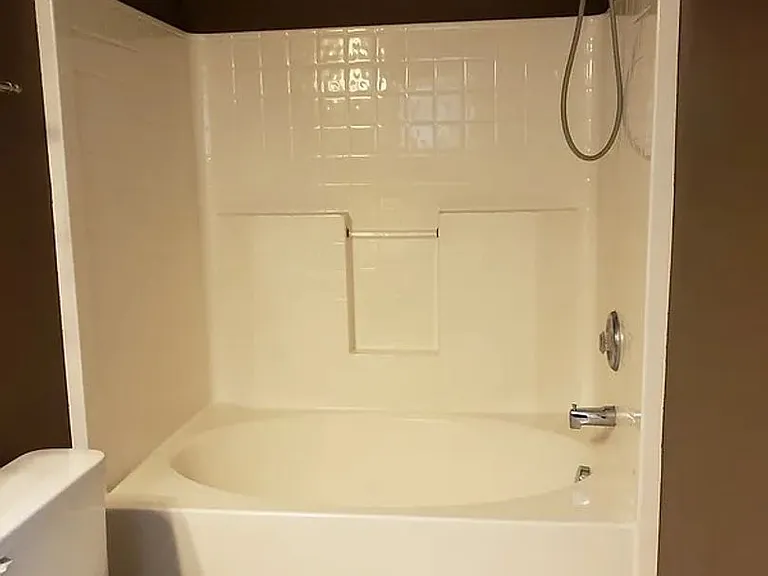 10318 McGoogan Ln — Photo 3