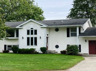 121 W Minnesota Ave, Winger, MN 56592