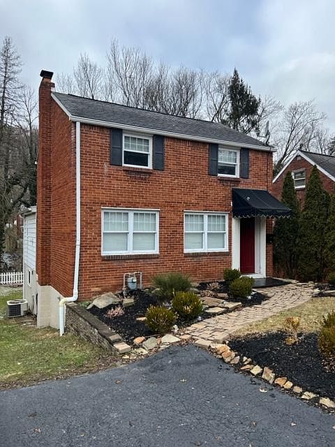 1st image of 39 Forest Ave