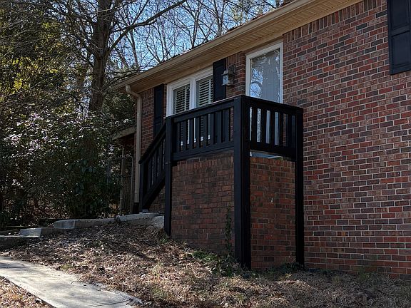 2nd image of 3062 Hacienda Ct