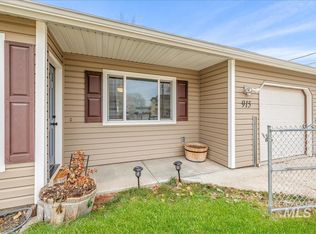 915 E Georgia Ave, Nampa, ID 83686