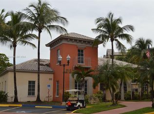 8205 Lake Dr #102, Doral, FL 33166