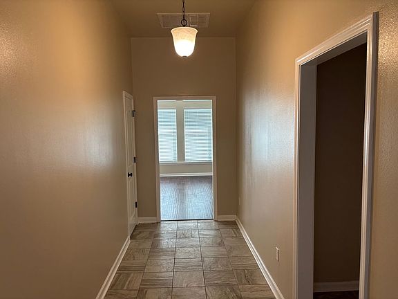 2nd image of 4625 Ames Blvd